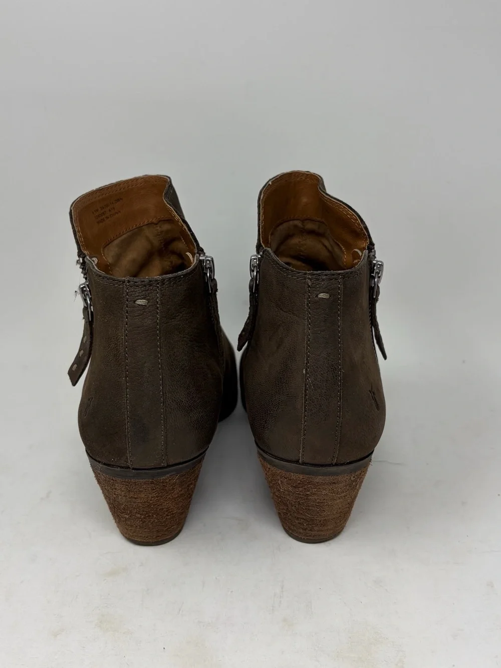 Frye Judith Ankle Booties Size 8.5